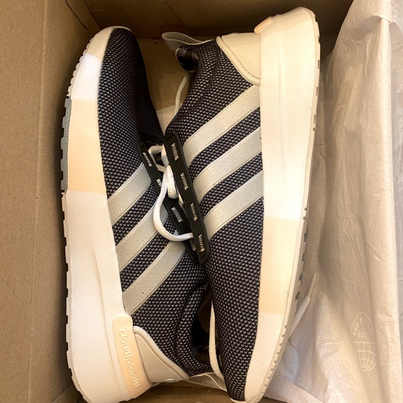 NWT! Adidas Racer TR21 Cloudfoam Running Shoes - Picture 2 of 4